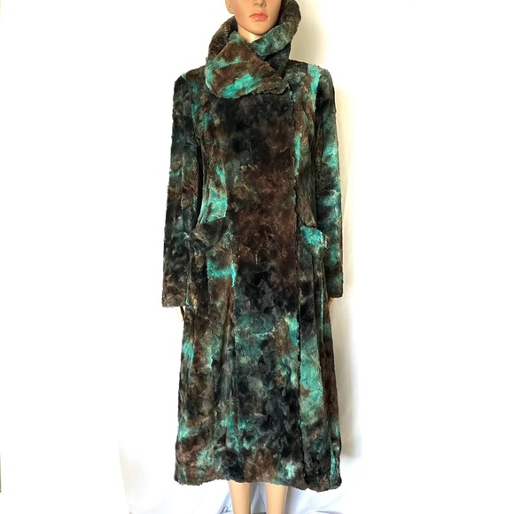 Simon Chang Faux Fur Jacket - Picture 2 of 6